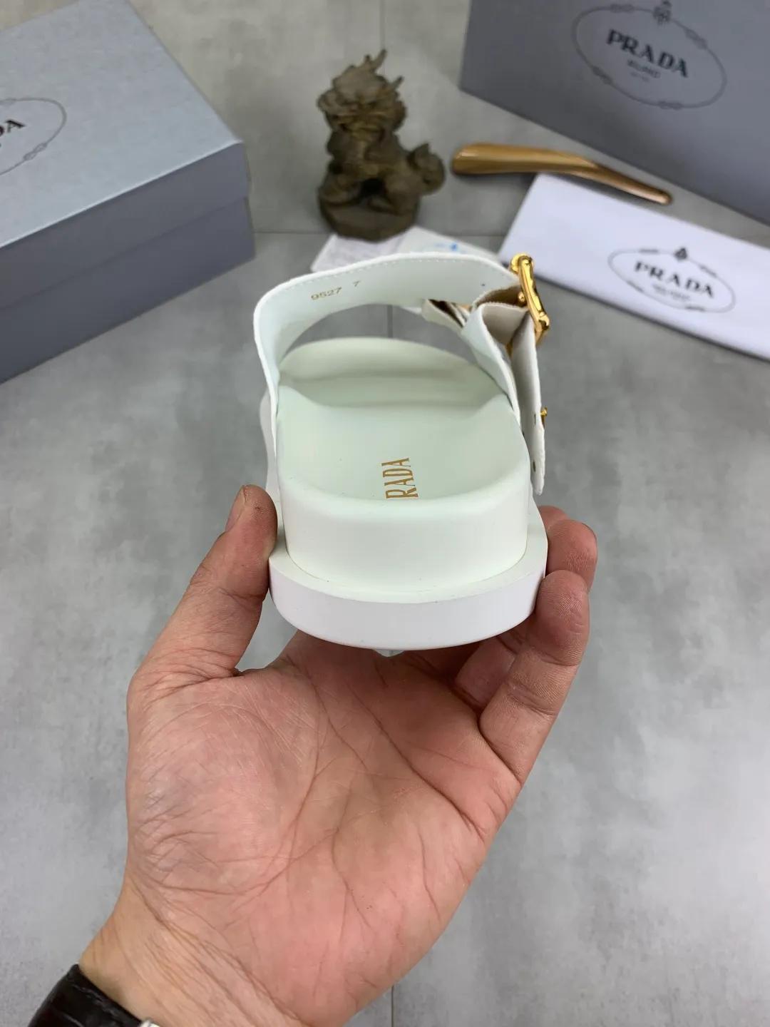 Men's shoes 💰P340💰【New style】🎁🎁🎁 PRADA Prada's new casual slippers, original official website, perfect workmanship, transmitting a kind of noble luxury, sublimating its definition of luxury in Prada's high-end extraordinary craftsmanship. Original combination outsole, code number: 38-44 (45 customized) Multiple colors 🉑️ to choose from